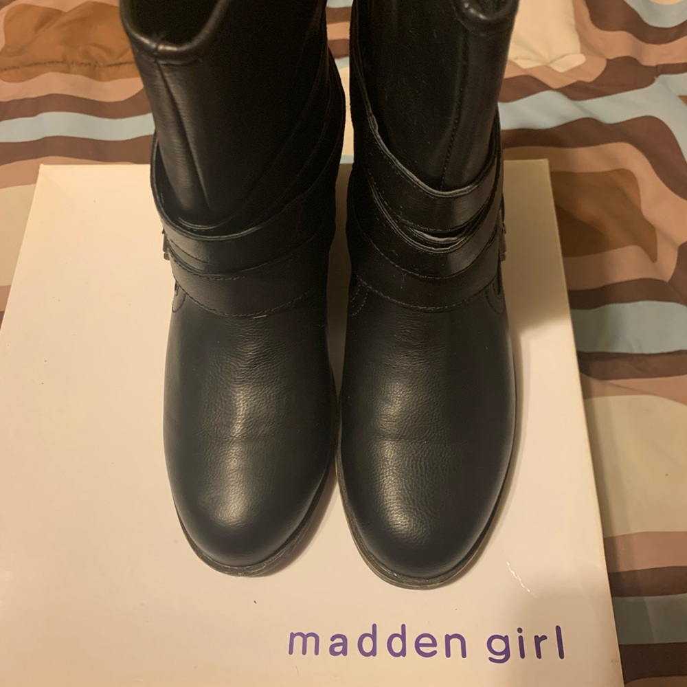 Women’s Madden Girl Boots Size 7.5